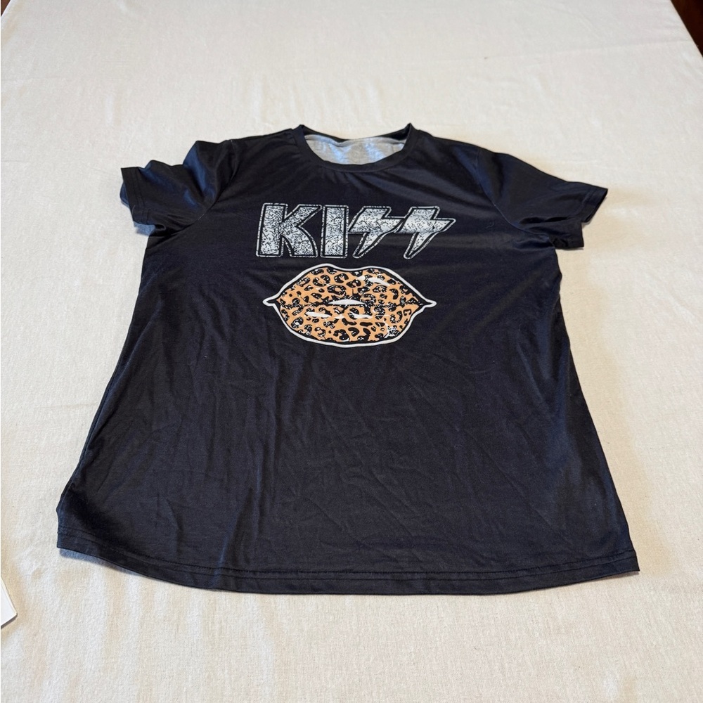 KISS Women‎ Size Large  Black Graphic T-Shirt
